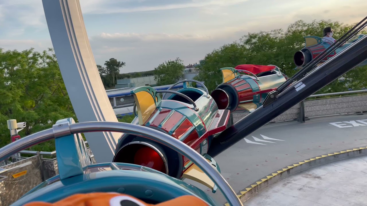 Magic Kingdom - Astro Orbiter - Full Experience - 4/14/2021 - 4k