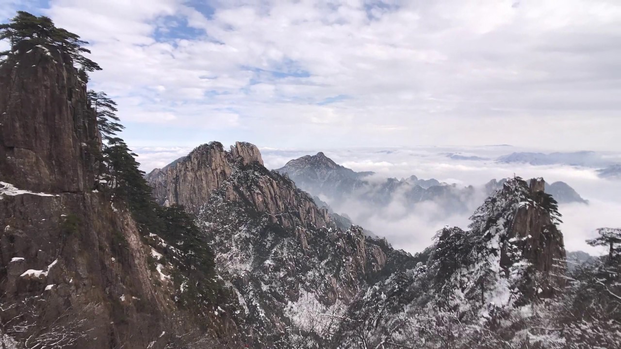 始信黃山天下奇 (Shixin Peak Time Lapse)