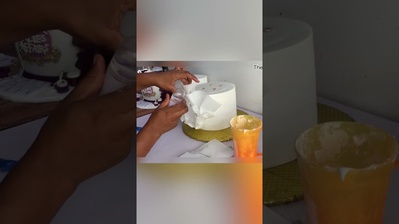 Wafer paper ruffles in just 60 seconds! #youtubeshorts #caketutorial #cakedecorating