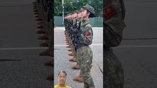 #militaryparade #chinamilitary The female soldiers look very beautiful and elegant in their unifor