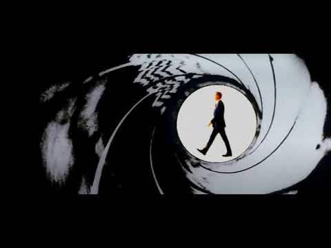 Daniel Craig In MoonRaker Gunbarrel