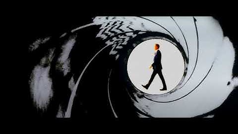 Daniel Craig In MoonRaker Gunbarrel