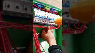 Installing electrical breakers in the home’s electrical distribution panel (Part 1)