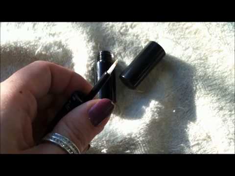 What E.L.F. Eye Primer And Liner Sealer