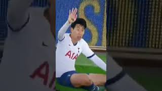 Andre gomes horror tackle vs tottenham ...