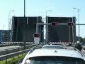 Zugbrücke auf der N57 bei Stelendam Richtung Brouwersdam Niederlande