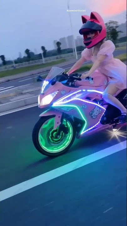Cewe Cantik bawa Motor R12