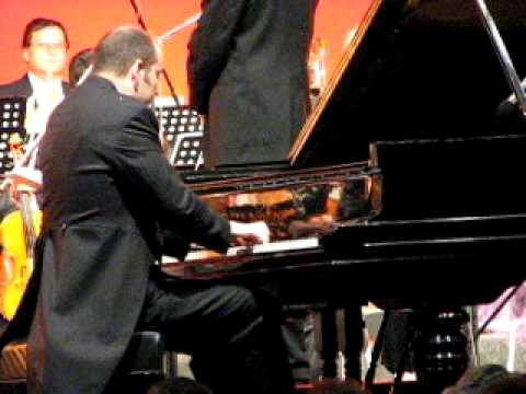 Concierto para piano Edward Grieg por Armand Abols...