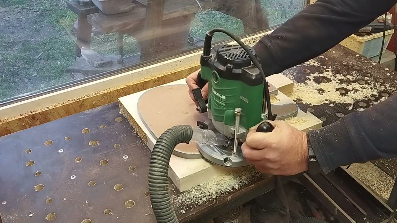 Palace Custom Guitars - Electric Guitar Making (timelapse)