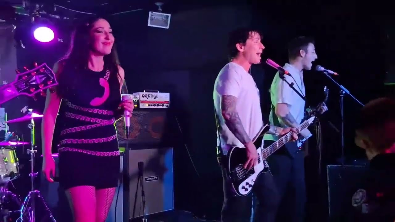 Doghouse Rose live at Hard Luck Bar, Toronto, ON, Nov 14,  2025