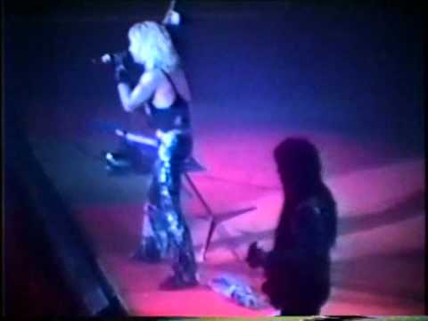 Motley Crue - Bad Boy Boogie (live 1987) Iowa