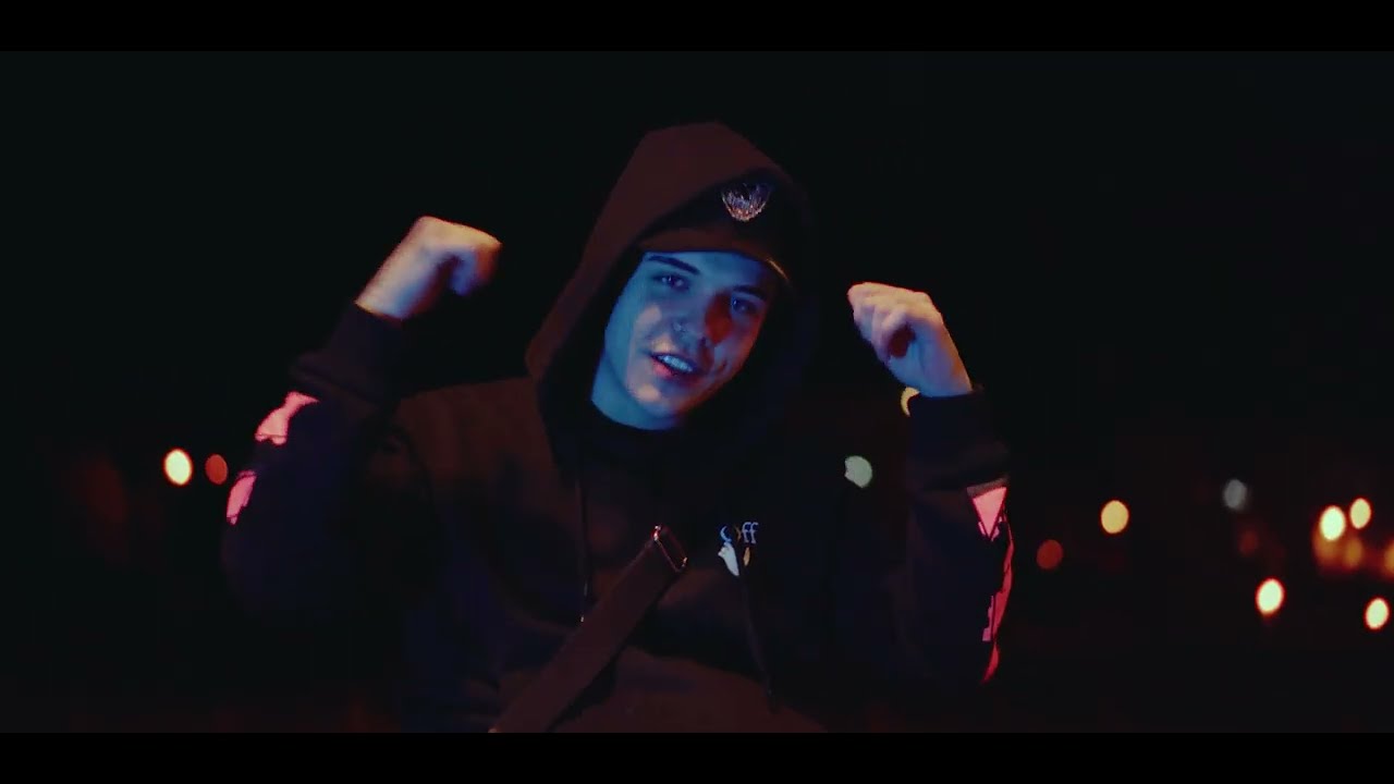 BABY G "Offwhite" (Video Oficial) auf YouTube ansehen BABY G "Offwhite" (Video Oficial) auf YouTube ansehen