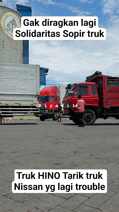 Hino tronton bantu tarik truk nissan yang lagi trouble #hino500