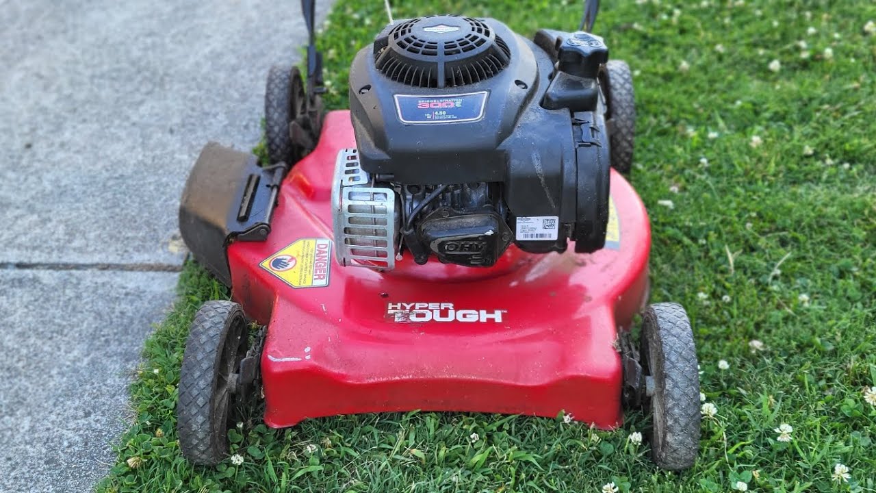 Briggs and Stratton 300e 125cc lawnmower saved from the dump - YouTube