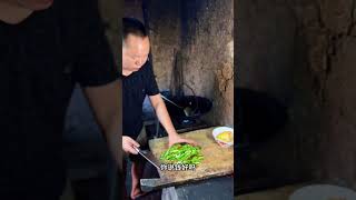 最幸福的事,就是身体健康#农村美食 #我在乡村做美食 #情感共鸣 #大山里的味道 #自己种的纯天然的绿色蔬菜