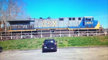 GE AC6000 Leading CSX L036 Intermodal Train