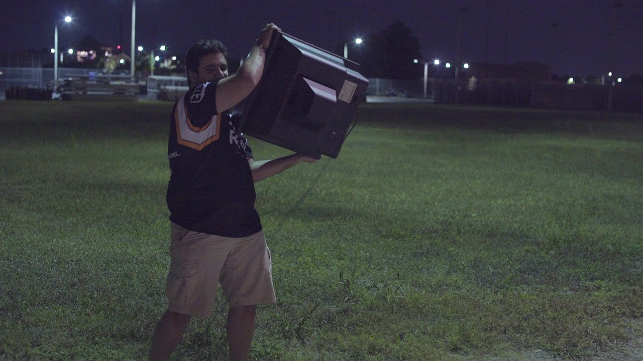 Blur Destroys a CRT TV at 