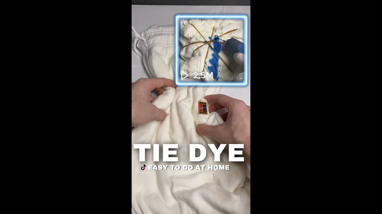 DIY: TikTok TieDye Sweatpants 💙 | Maxplore