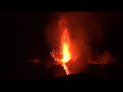 Etna erupting on the evening of 27 February 2017