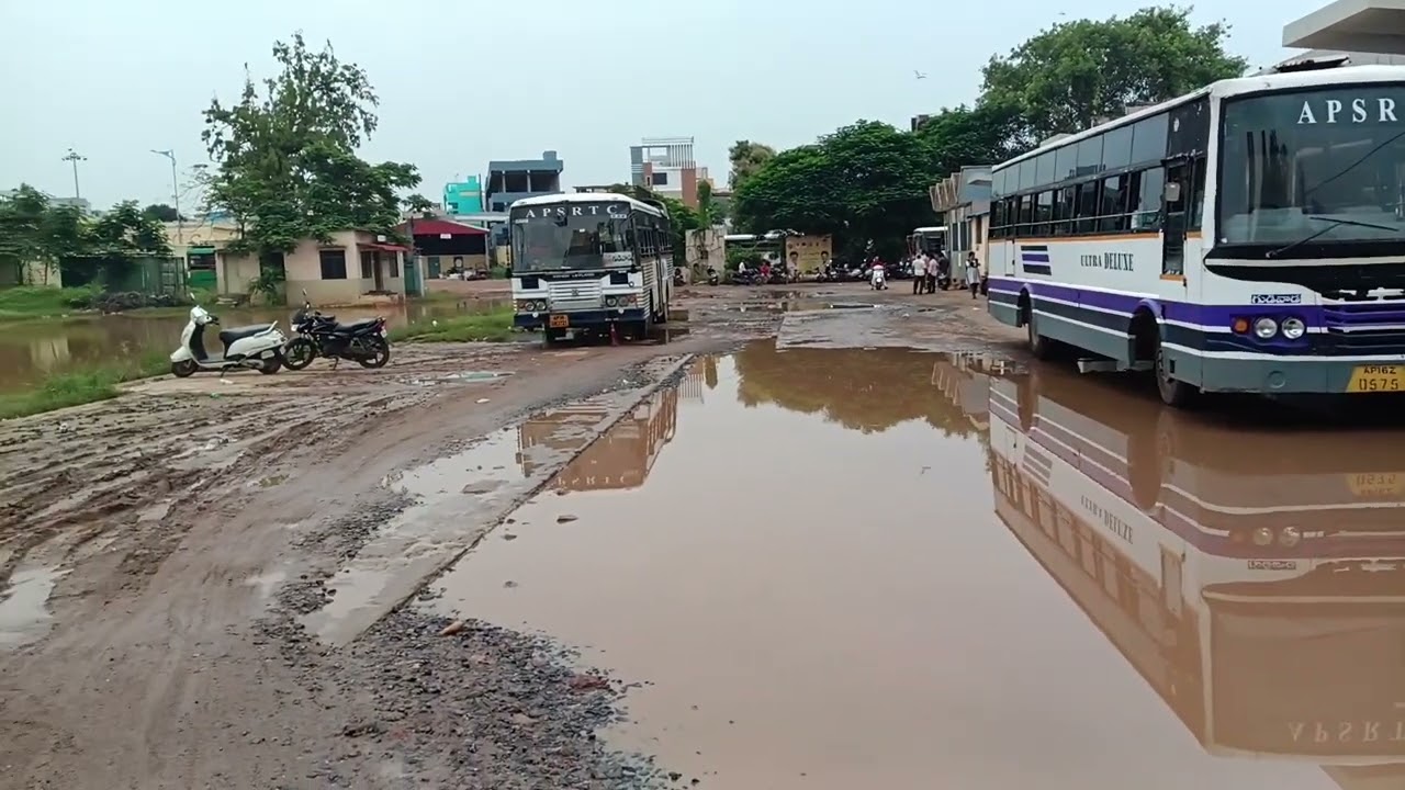 వామ్మో మన గుడివాడ బస్టాండు ఎంత అందంగా ఉందో 🤦😡 