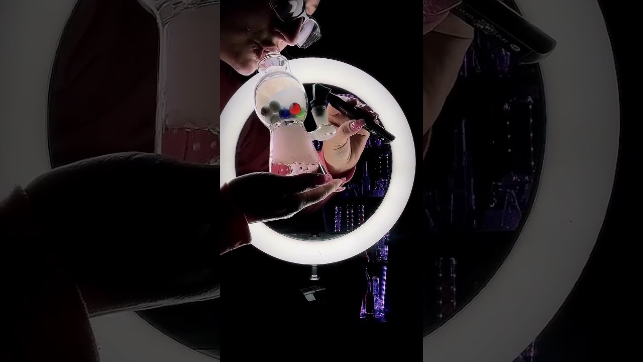 Take Your Vaping To The Next Level • RA Royal D8 2ML Disposable