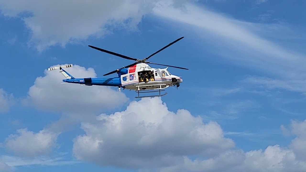 あいち航空ミュージアム　防災ヘリ（わかしゃち）救助訓練展示