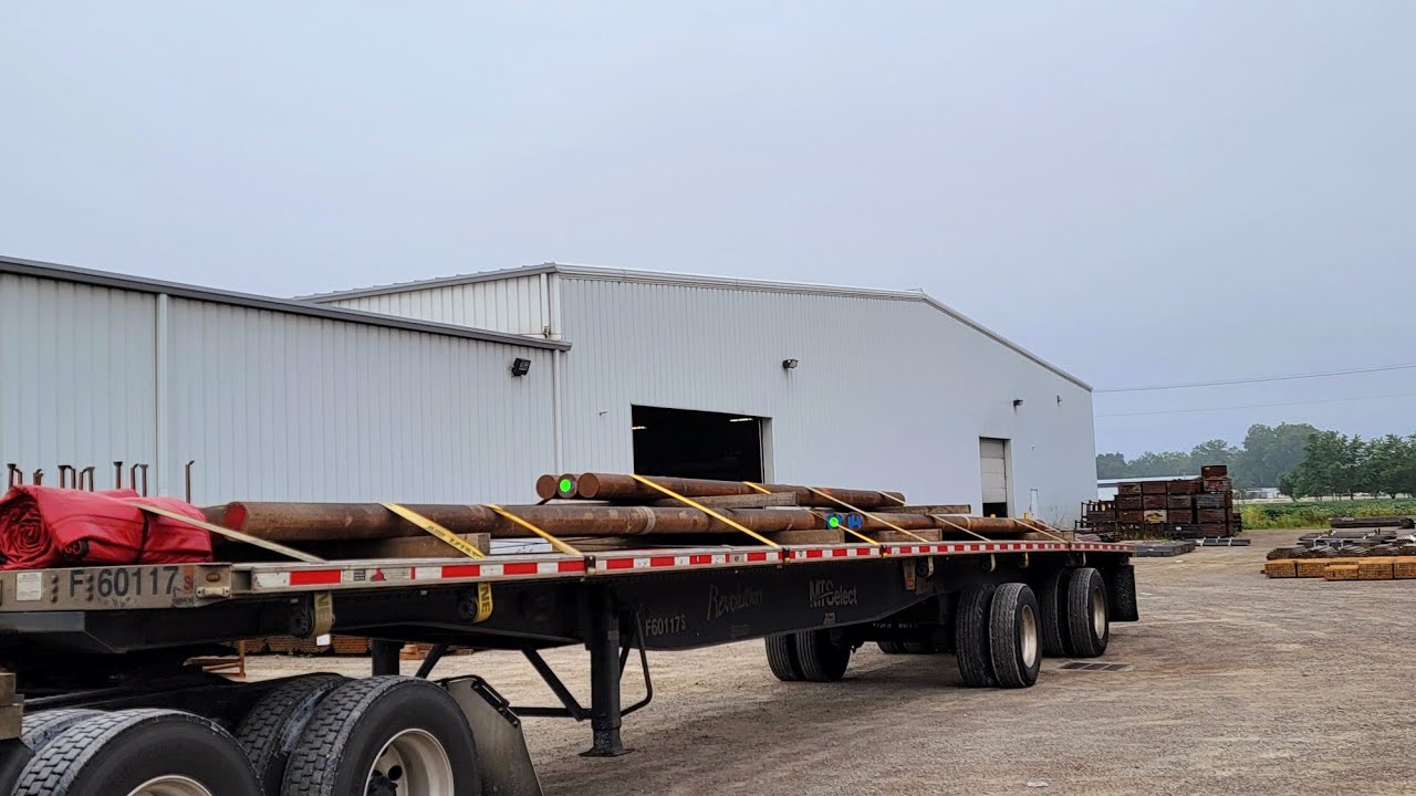 LIFE OF A FLATBED TRUCKER GETTING UNLOADED IN TEXAS | QUICK VID