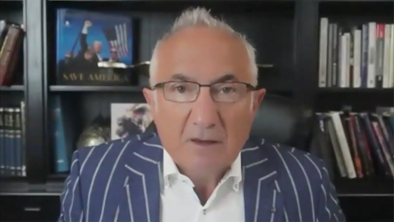 Dropkick Pat Mesiti (ex-Hillsong leader) ain’t happy folks - YouTube