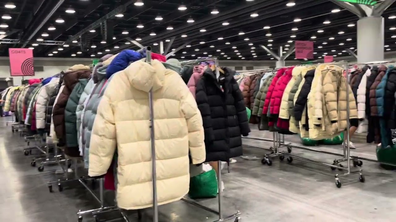 ARITZIA 1st DAY SALE! 💙 WOW! 🥳 FAMILY n FRIENDS EVENT!!!🩵 an OVERVIEW!!