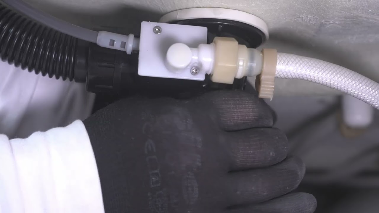 Instalar uma banheira de hidromassagem JETS com torneiras (7)