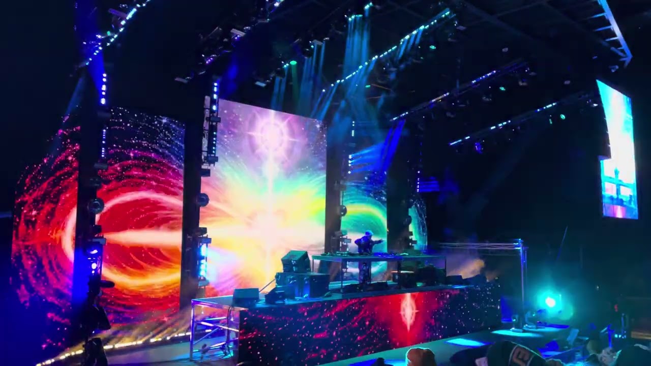 LSDream - Surrender to Victory (clip) @ Redrocks, 10/12/23