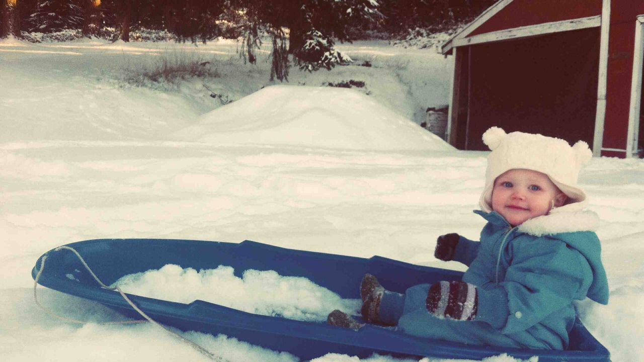 Cute Babies Playing in Snow - Awesome Compilation