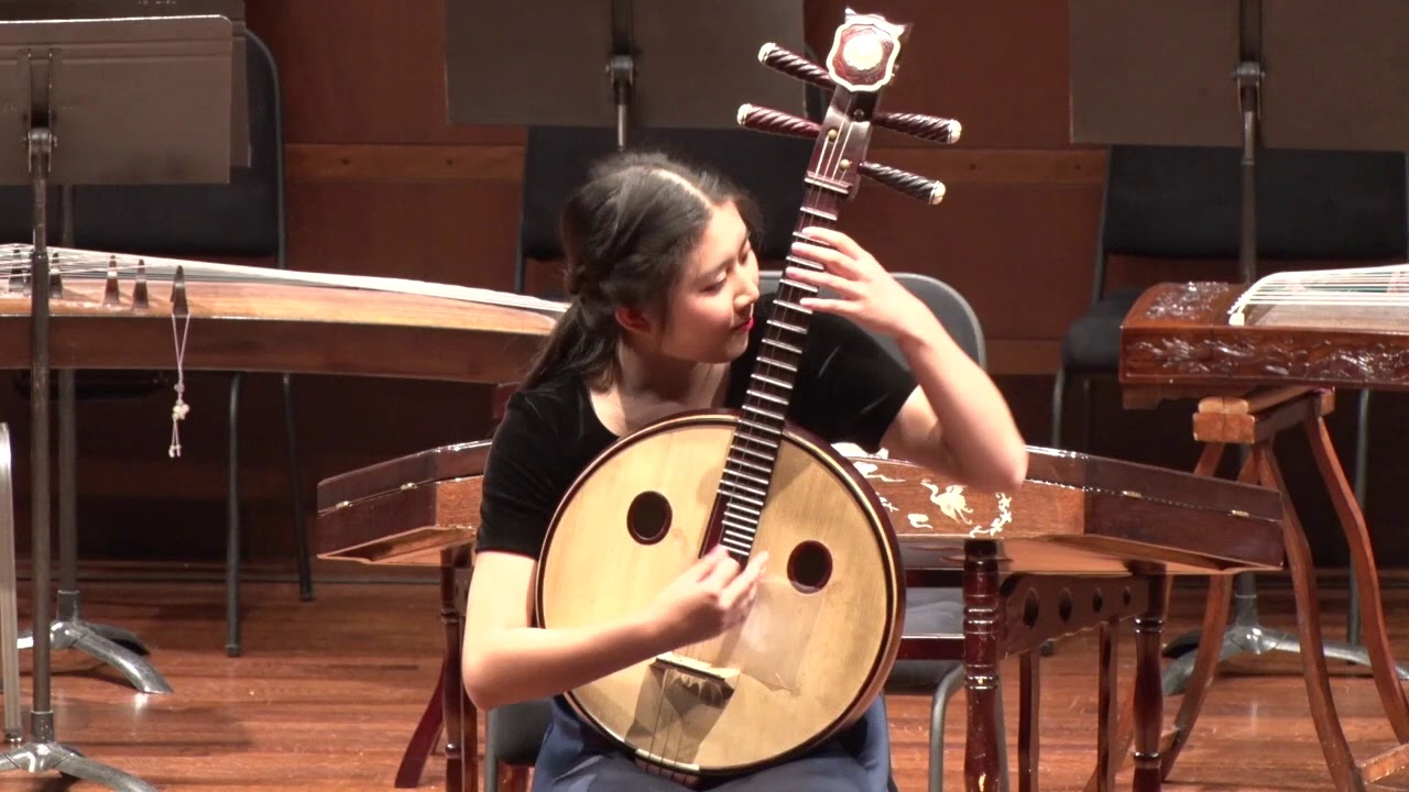 中国民族乐器示范演奏：中阮《山歌》演奏：杜梦菲- YouTube