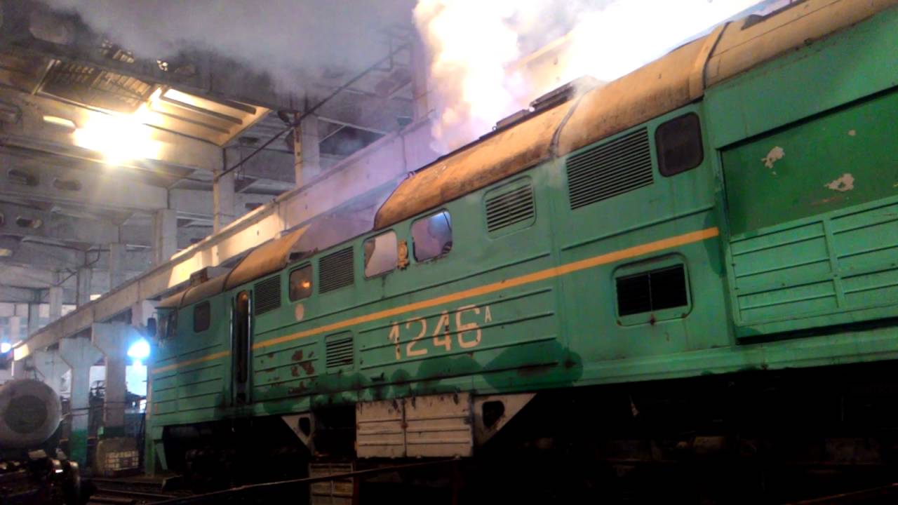 Запуск мотора тепловоза