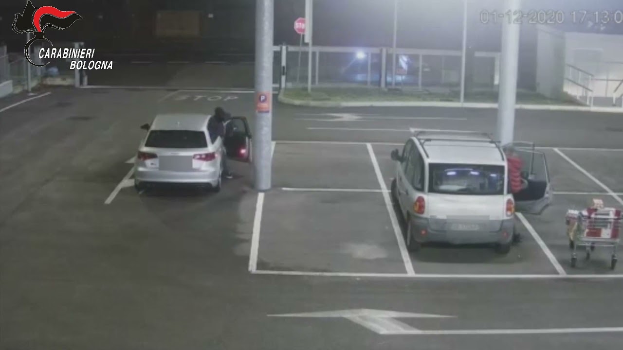 Carabinieri: Rapine e furti nei parcheggi, 3 arresti a Bologna nell'operazione 