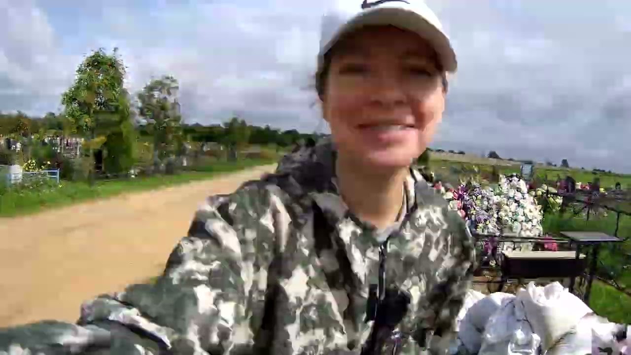 Обзор кладбища Бабынино. Аллея участников СВО, надгробие в полный рост молодой девушки и другое