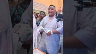 How many bundles #cubanachiefpriest at #davido cousin wedding. #adeleke family #shorts #viral