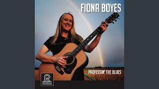 Video thumbnail of "Fiona Boyes - Lay Down with Dogs"