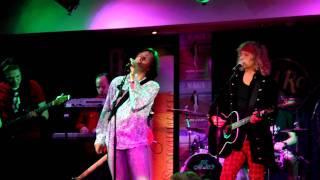 Peter Nagy a Janek Ledecký - Někdy je smích a někdy pláč LIVE Hard Rock Cafe 24.5.2011