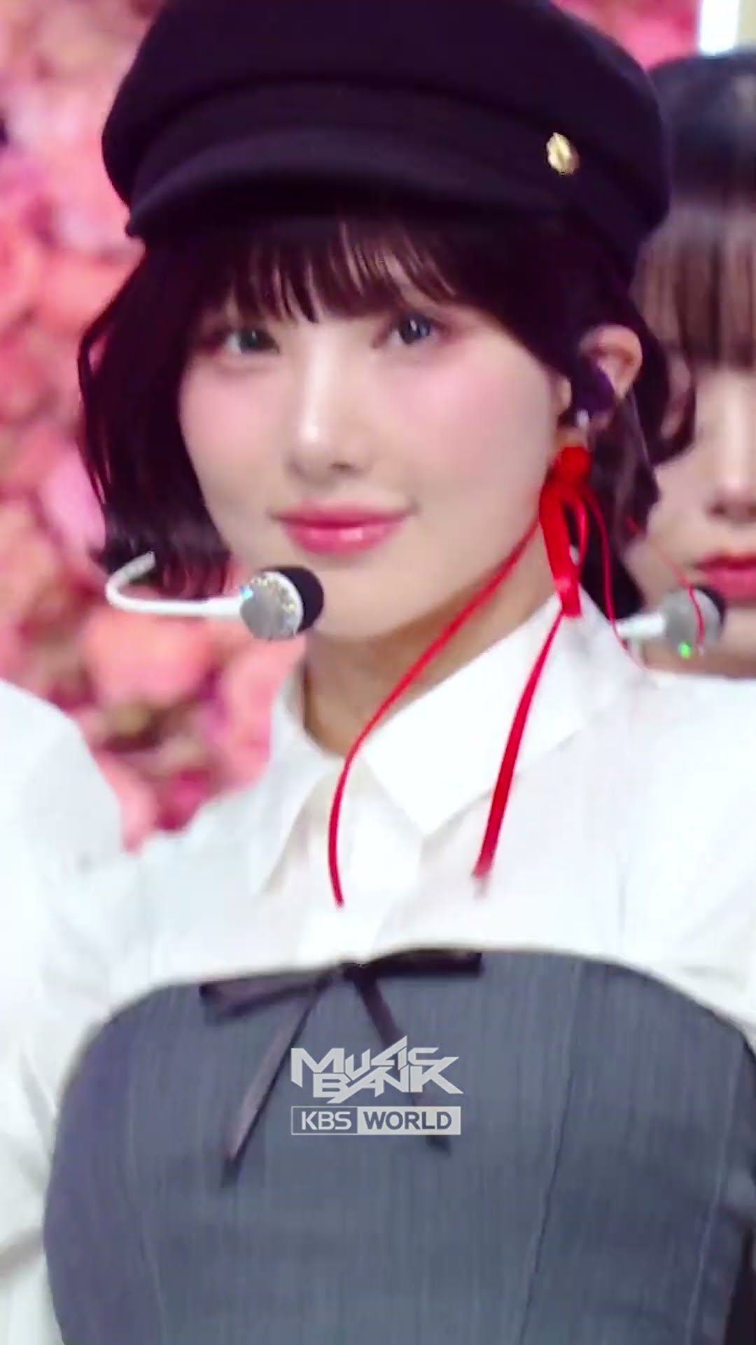 Season of Memories - GFRIEND #우리의다정한계절속에 #GFRIEND #ジーフレンド #여자친구 #Shorts #MusicBank | KBS WORLD TV
