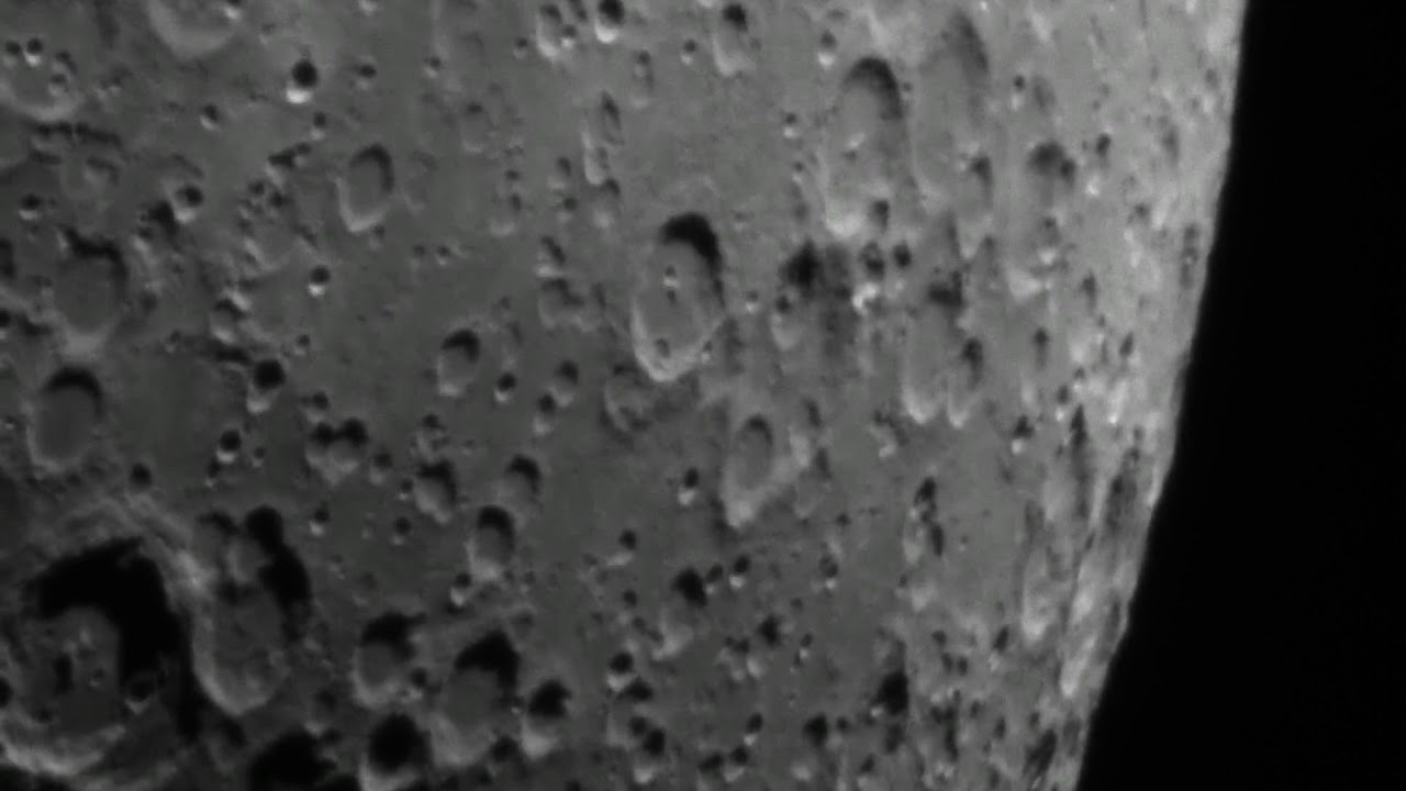 The Moon, recorded with a Maksutov 180 telescope.