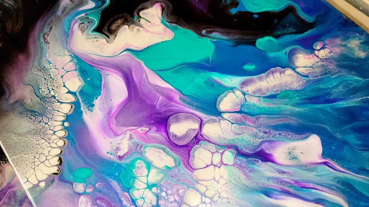 Beginners Black & White Split Base Dutch Pour. Abstract Acrylic Pouring ...