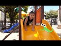 JUNINHO BRINCANDO NO PARQUINHO