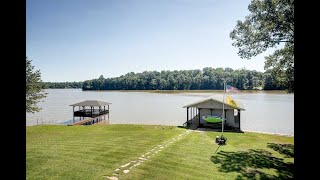 Lyman Lake ~ Lake front oasis with in-law suite ~ 5 Beds/3baths ~ Full finished walkout lower level