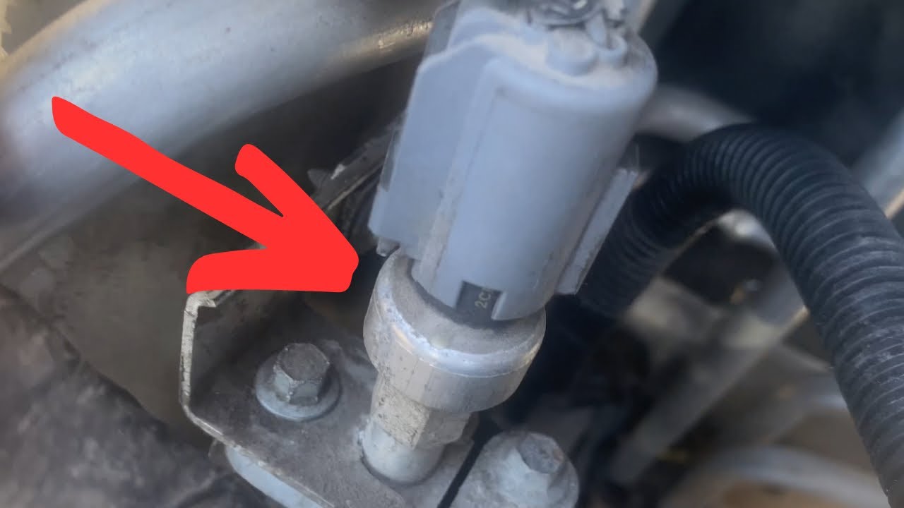 A/C Refrigerant Pressure Sensor Dodge Grand Caravan 3.3L 2008-2020 Location and Replacement