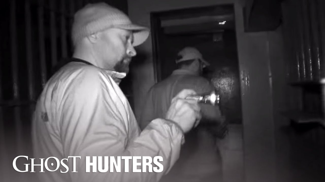 Ghost Hunters "The Coroner's Case" Sneak Peek S9E14 SYFY YouTube