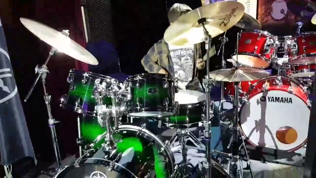 Elio Mateo Banzer am Drumfestival ZH 2017