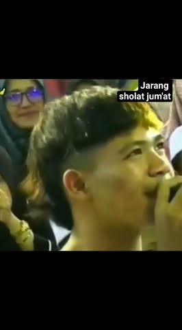 Pemuda ini jarang sholat Jumat. ternyata ini sebabnya..... #shorts #short #lucu #ngakak