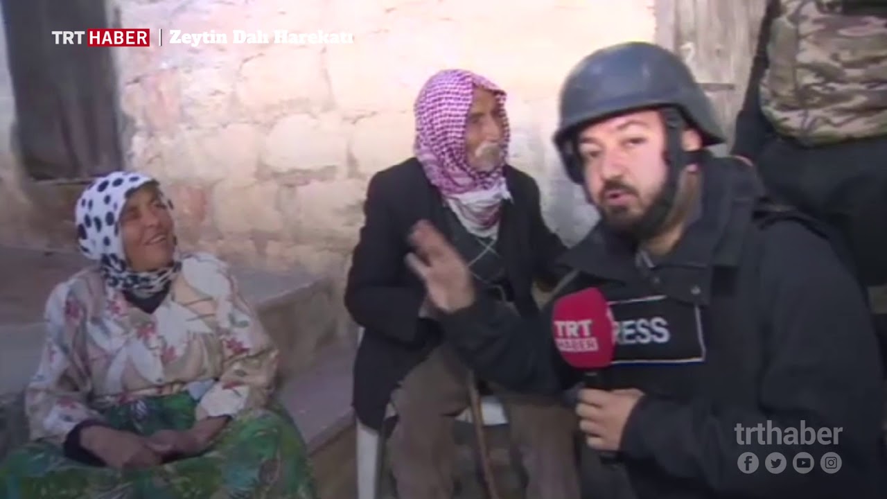 Kastel Cindo Köyü'nde yaşayan yaşlı çift