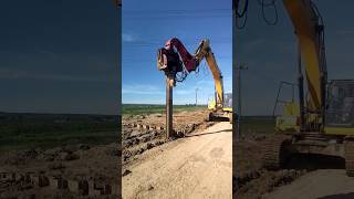 Steel Sheet Pile Driving and Extracting Machine